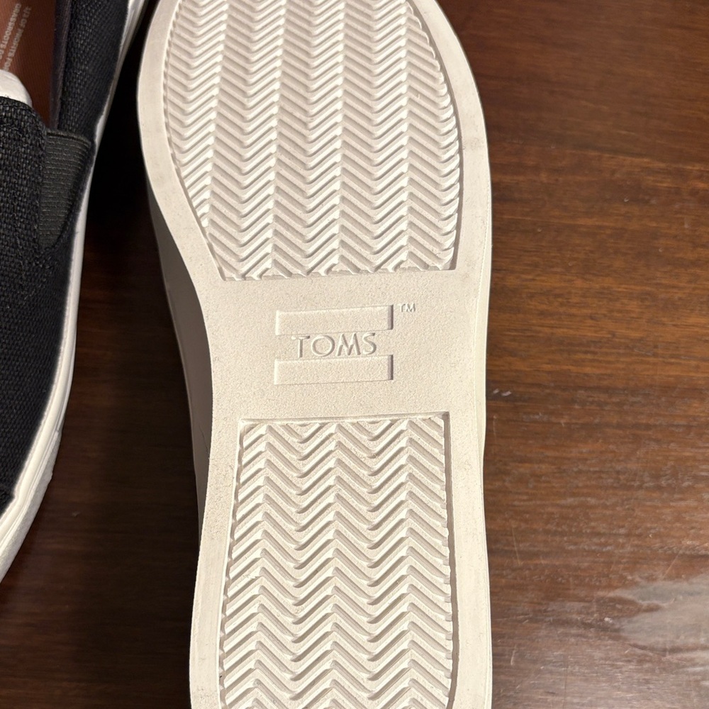 Toms Women’s Black Heritage Canvas/Dot Chambray Heel Shoes - Picture 4 of 6